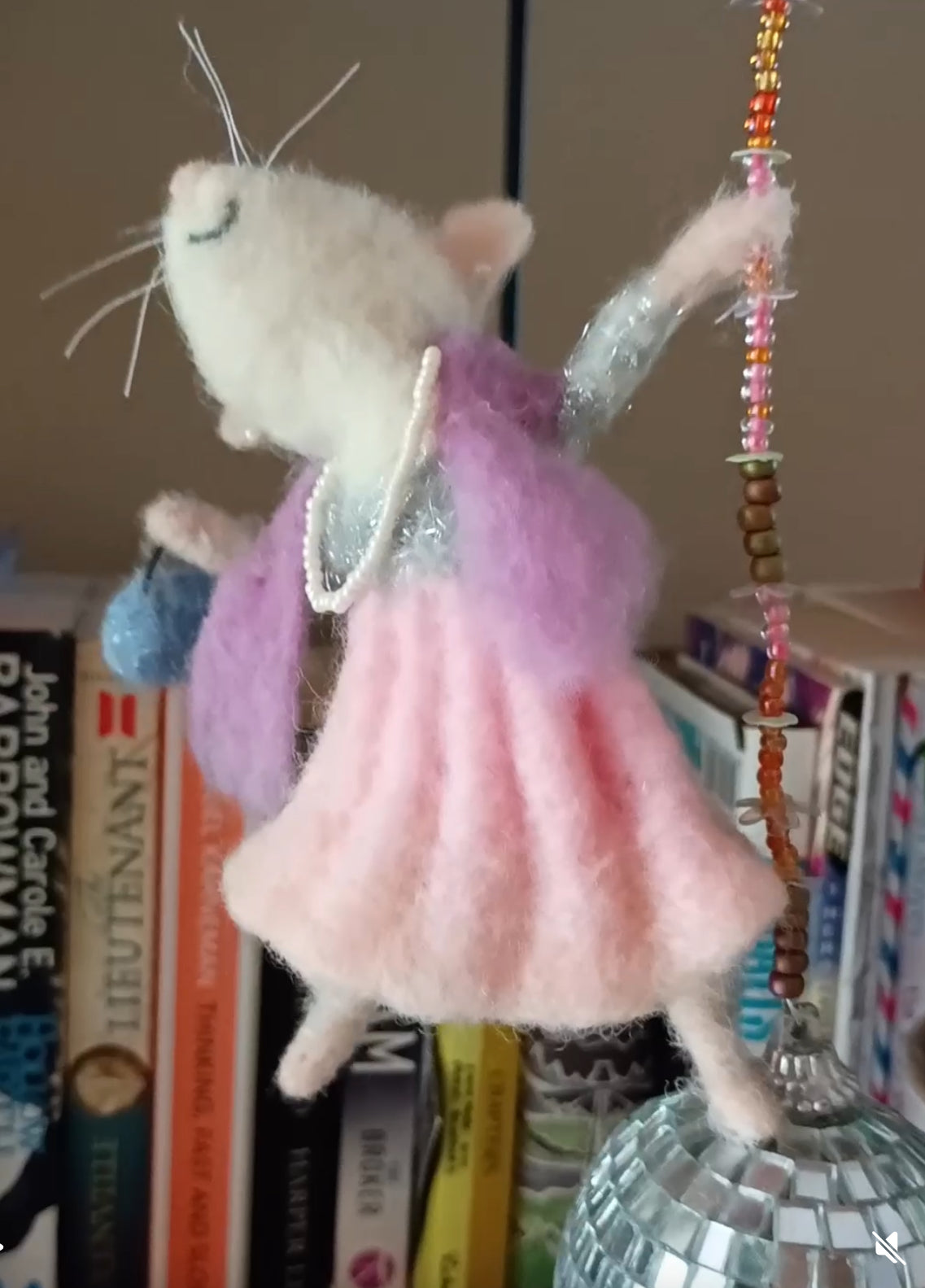 Sun 12th October - 5 HOUR GLITTER BALL MOUSE WORKSHOP - 10am to 3.30pm