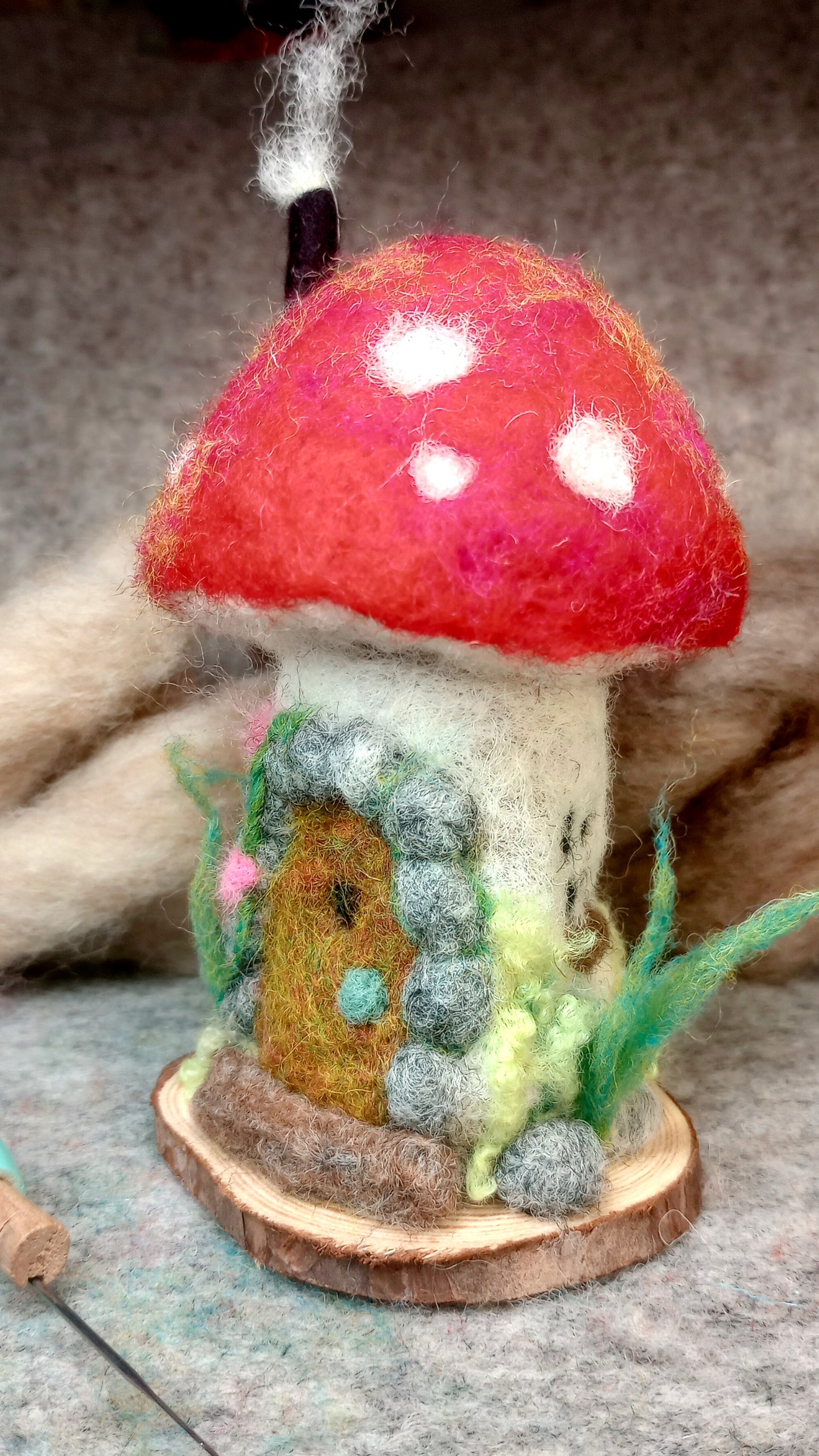 Stir Cafe Evening Workshop - Friday 28th FEB - APPLE MOUSE or TOADSTOOL HOUSE - 7pm to 10pm