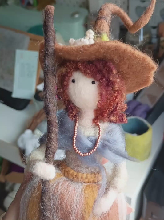 Sat 18th October - 5 HOUR AUTUMN WITCH WORKSHOP - 10am to 3.30pm